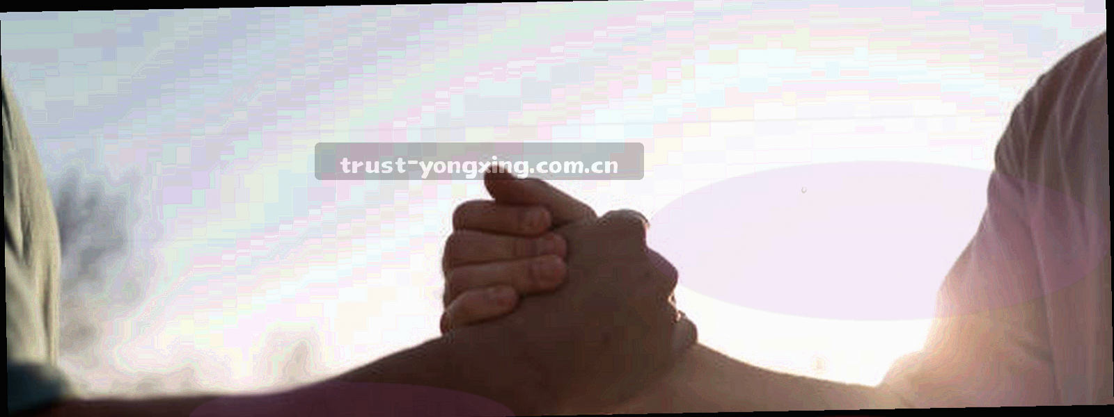 纸张质感的抽象底纹，叠加细微的经纬网点
